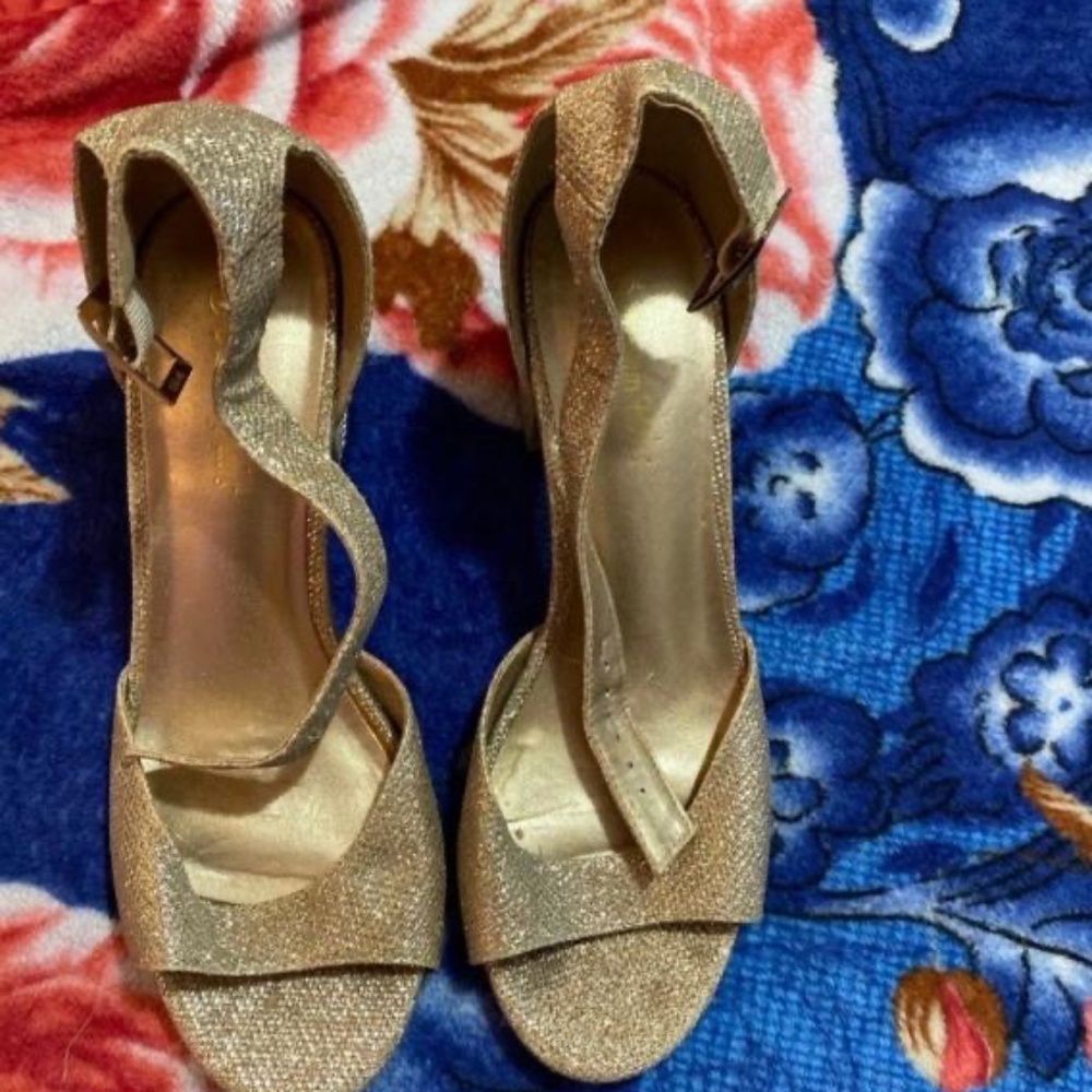 Gold Glitter High Heels